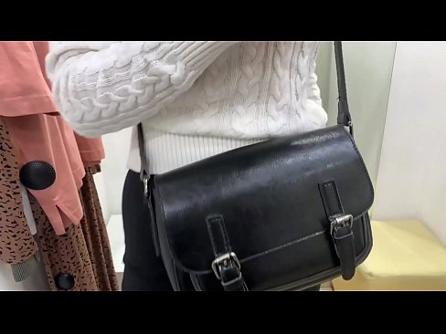 ❤️ Masturbazione pubblica della giovane cagna FeralBerry con un dildo nel camerino ❤ Super sesso al it.com-pornzog.ru